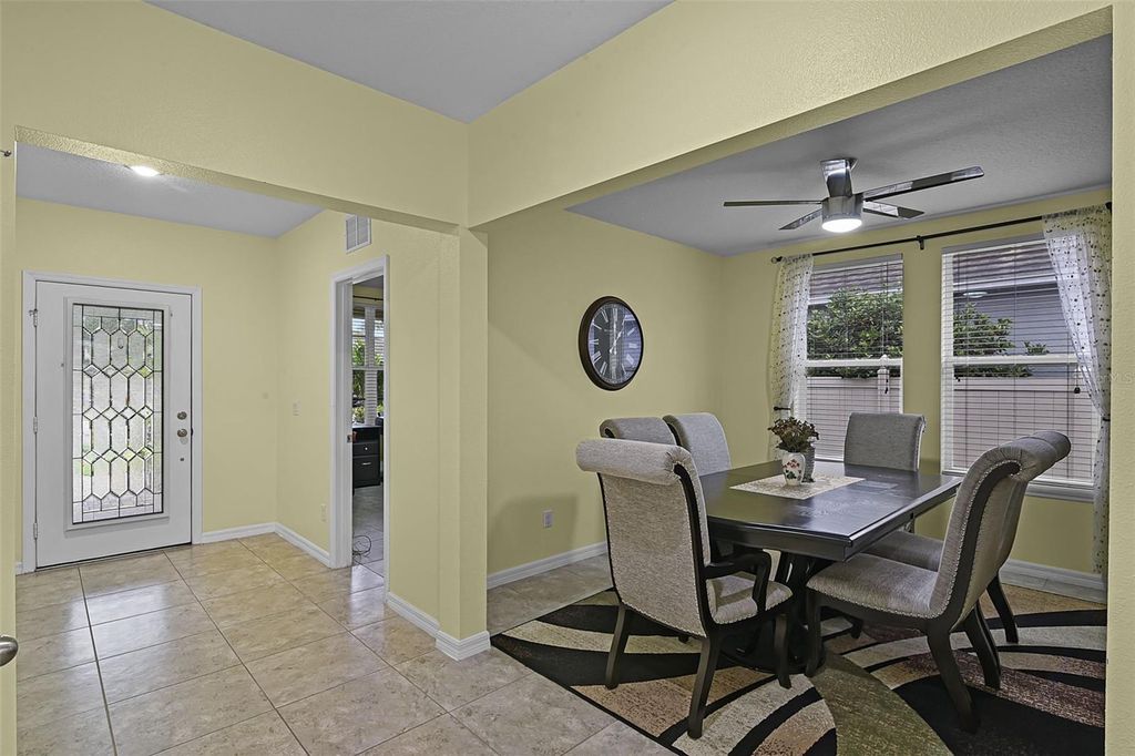 Image 6 of property listing at 4051 PRAIRIE RESERVE BOULEVARD, Orlando, FL 32824