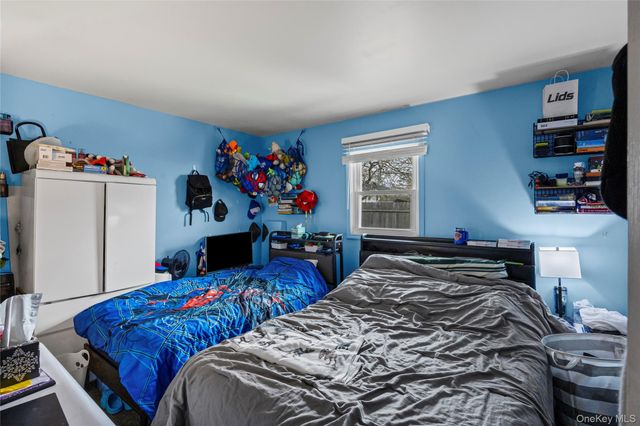 40 Fairview Drive, Shirley, NY 11967