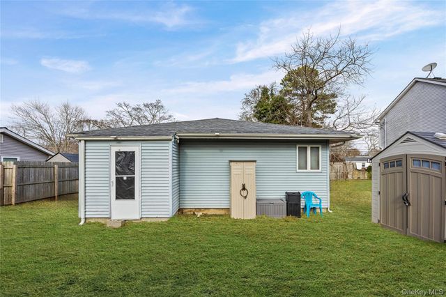 40 Fairview Drive, Shirley, NY 11967