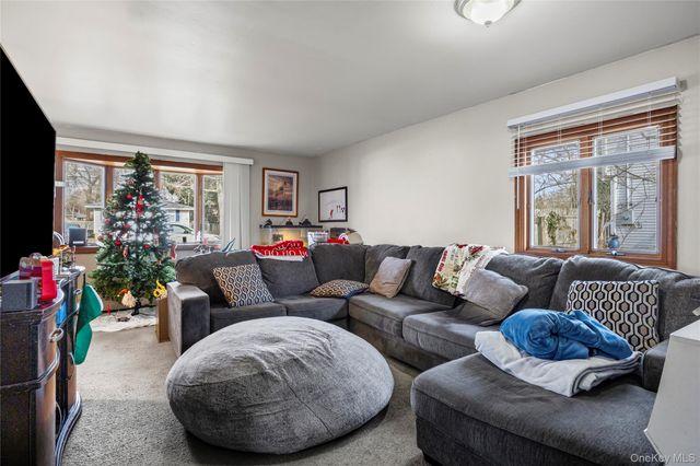 40 Fairview Drive, Shirley, NY 11967