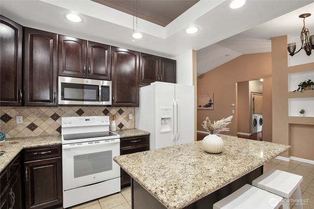 19805 13th Avenue Ct E, Spanaway, WA 98387