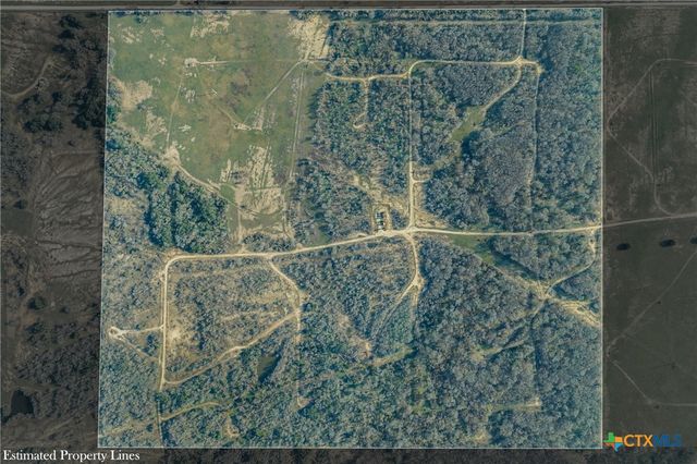 1144 Treetop Lane, Luling, TX 78648