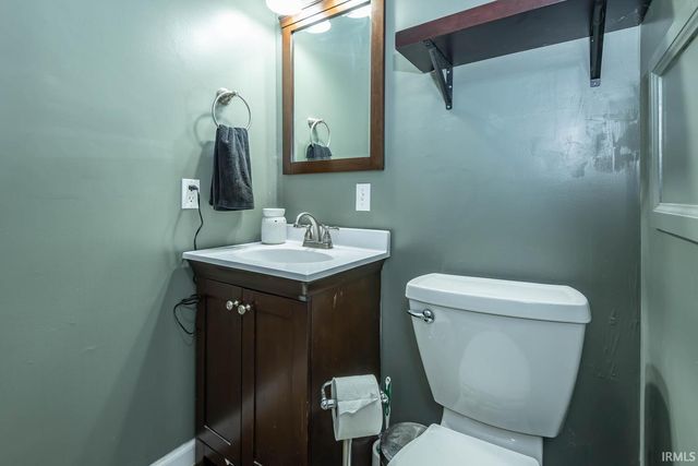 1161 Hollace Chastain Road, Mitchell, IN 47446