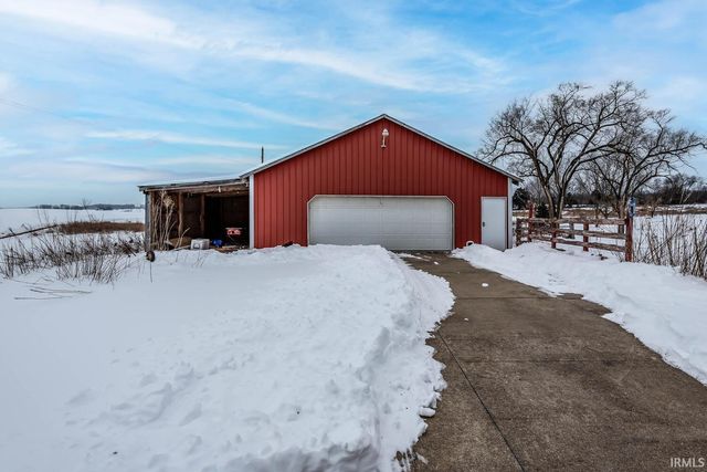 1161 Hollace Chastain Road, Mitchell, IN 47446