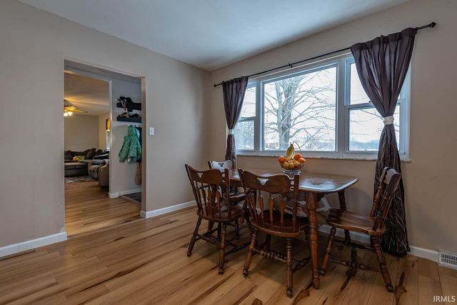 1161 Hollace Chastain Road, Mitchell, IN 47446