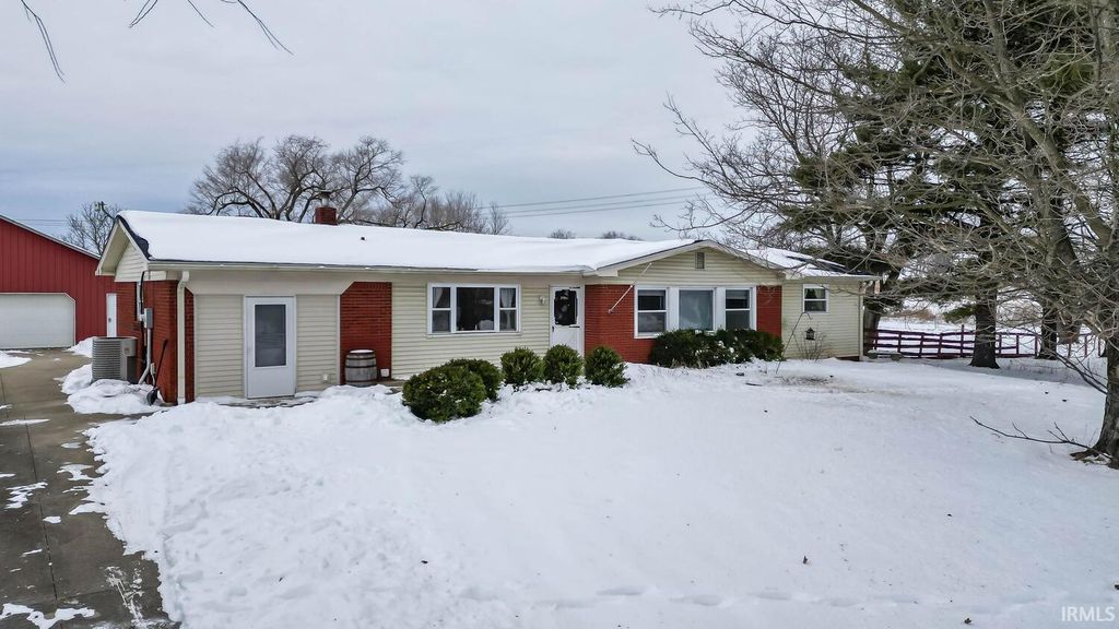 1161 Hollace Chastain Road, Mitchell, IN 47446