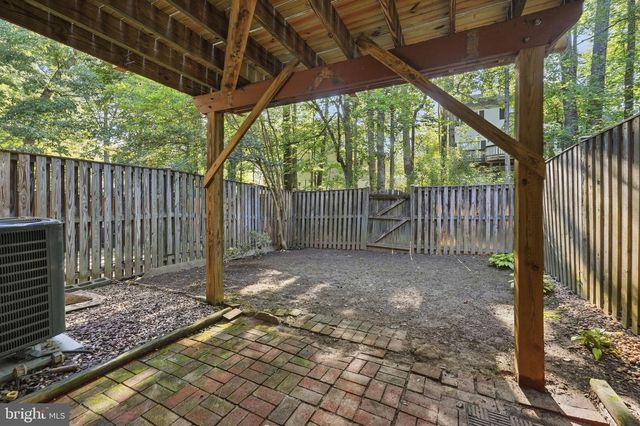 6127 CALICO POOL LN, Burke, VA 22015
