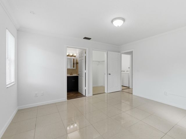 14242 77th Place N, The Acreage, FL 33470