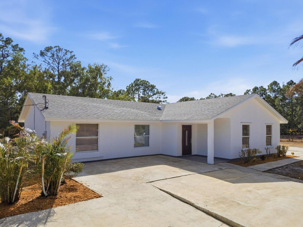 14242 77th Place N, The Acreage, FL 33470