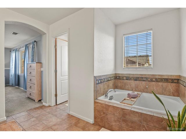 17945 E 104th Pl B, Commerce City, CO 80022