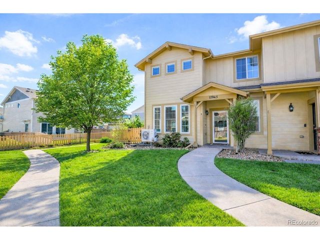 17945 E 104th Pl B, Commerce City, CO 80022