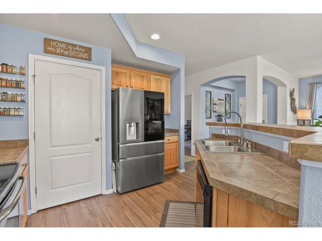 17945 E 104th Pl B, Commerce City, CO 80022