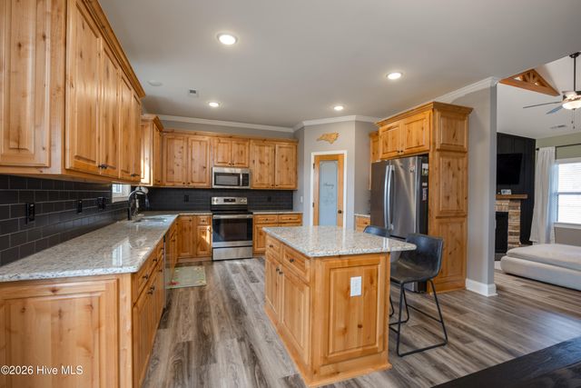 129 Cedar Lake Lane, Clinton, NC 28328