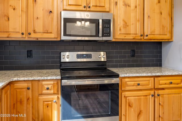 129 Cedar Lake Lane, Clinton, NC 28328