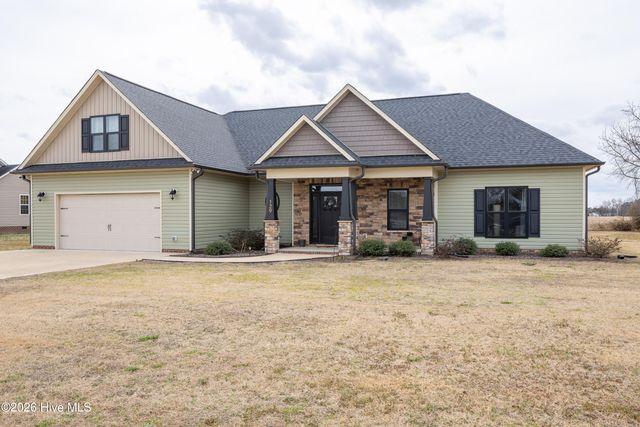 129 Cedar Lake Lane, Clinton, NC 28328