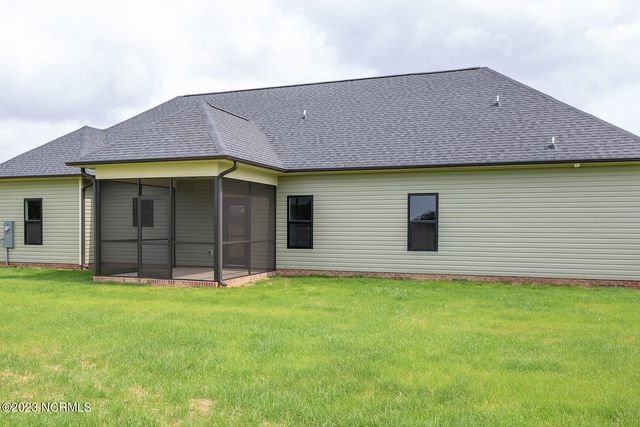 129 Cedar Lake Lane, Clinton, NC 28328