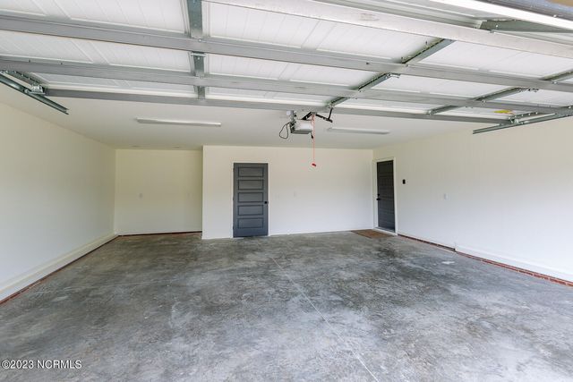 129 Cedar Lake Lane, Clinton, NC 28328