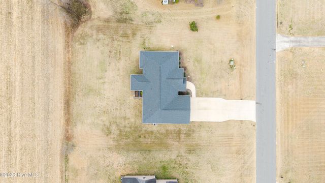 129 Cedar Lake Lane, Clinton, NC 28328