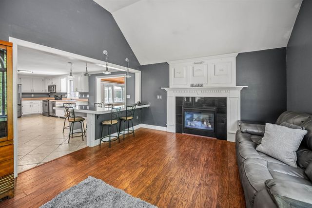 3 Brenner Drive, Newton, NH 03858