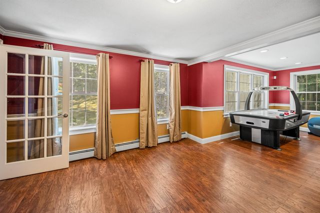 3 Brenner Drive, Newton, NH 03858