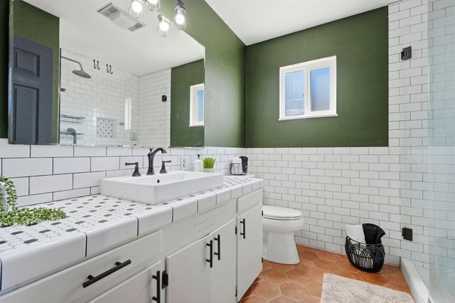 2832 W Sue Avenue, Visalia, CA 93277