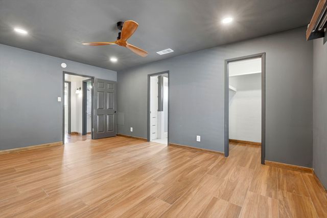 2832 W Sue Avenue, Visalia, CA 93277