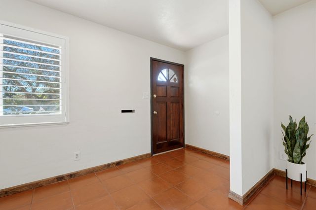 2832 W Sue Avenue, Visalia, CA 93277