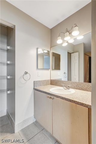 1105 Reserve CT 307, Naples, FL 34105