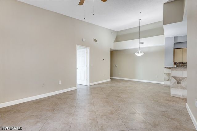 1105 Reserve CT 307, Naples, FL 34105