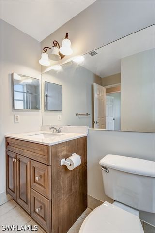 1105 Reserve CT 307, Naples, FL 34105