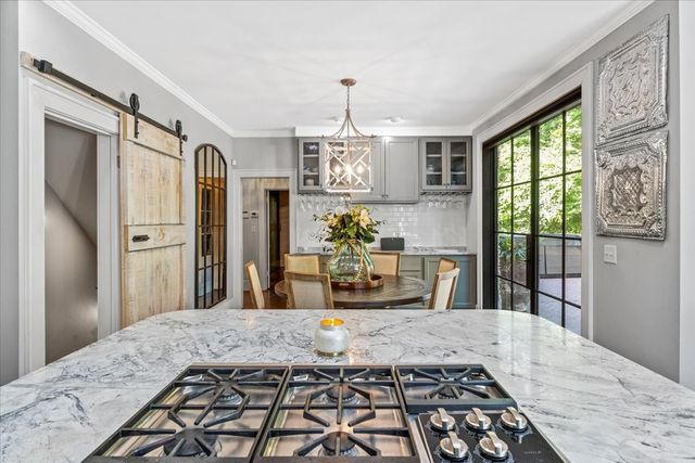 5400 Hillsboro Pike, Nashville, TN 37215