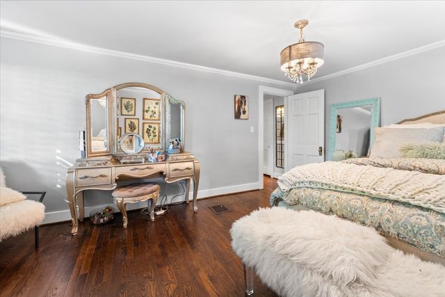 5400 Hillsboro Pike, Nashville, TN 37215