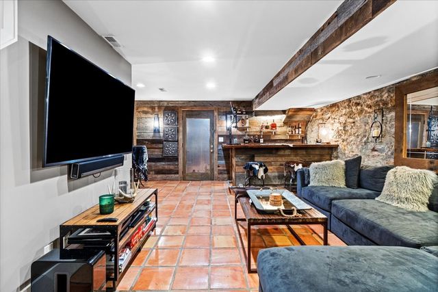 5400 Hillsboro Pike, Nashville, TN 37215