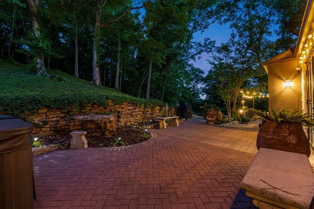 5400 Hillsboro Pike, Nashville, TN 37215