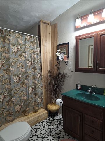 409 Oak St, North Union Twp, PA 15445