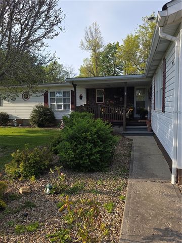 409 Oak St, North Union Twp, PA 15445