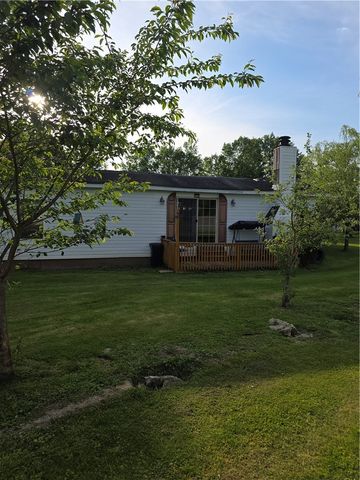 409 Oak St, North Union Twp, PA 15445