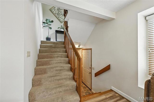 5527 Pierre Court, St Louis, MO 63128