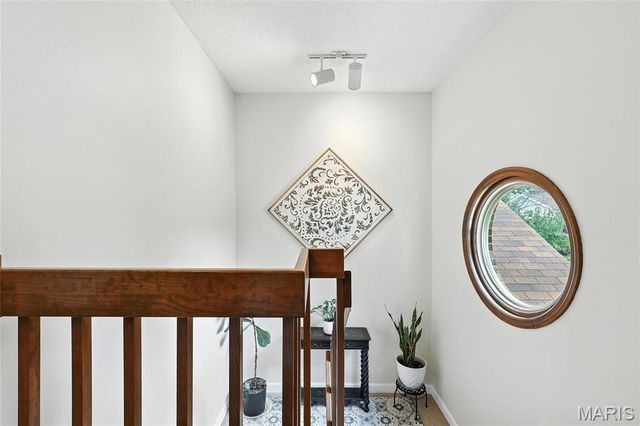 5527 Pierre Court, St Louis, MO 63128