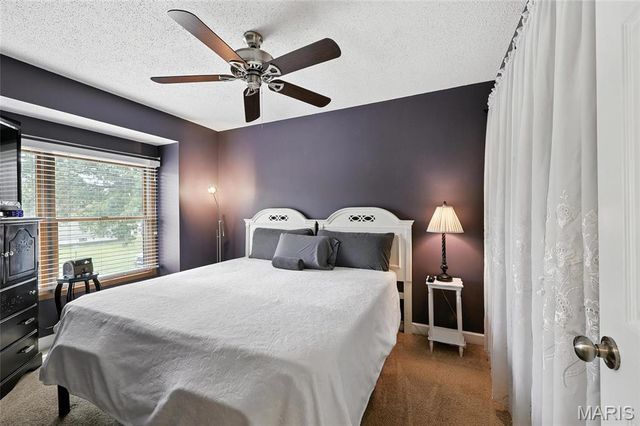 5527 Pierre Court, St Louis, MO 63128