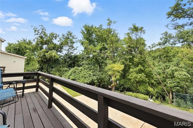 5527 Pierre Court, St Louis, MO 63128