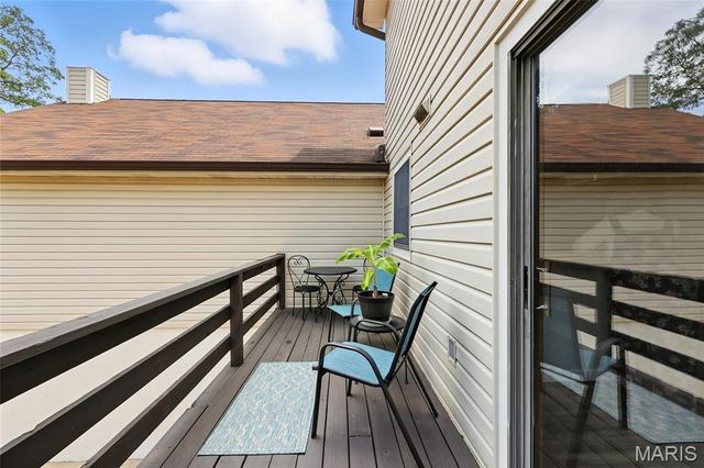 5527 Pierre Court, St Louis, MO 63128