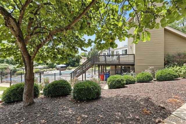 5527 Pierre Court, St Louis, MO 63128