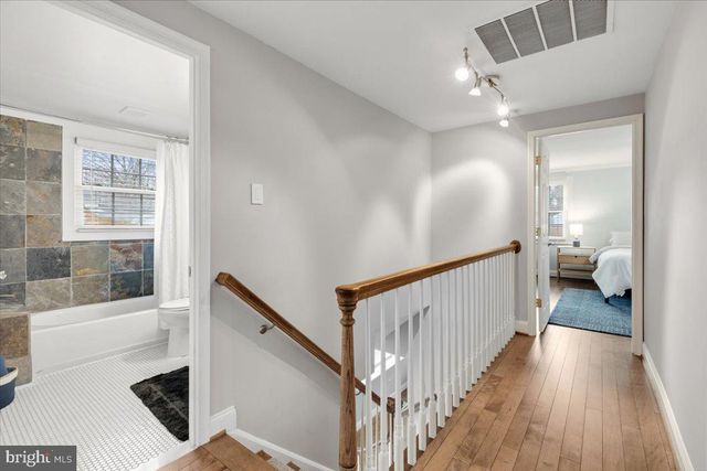 13113 MADONNA LN, Fairfax, VA 22033