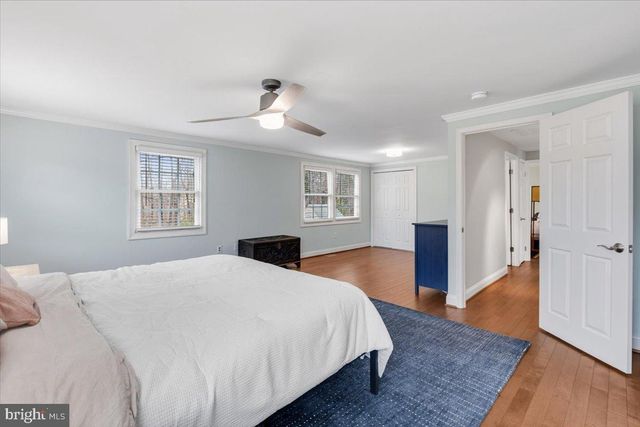 13113 MADONNA LN, Fairfax, VA 22033