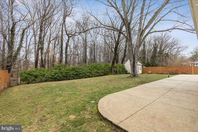13113 MADONNA LN, Fairfax, VA 22033