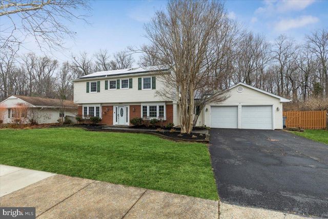 13113 MADONNA LN, Fairfax, VA 22033