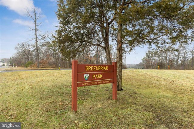 13113 MADONNA LN, Fairfax, VA 22033