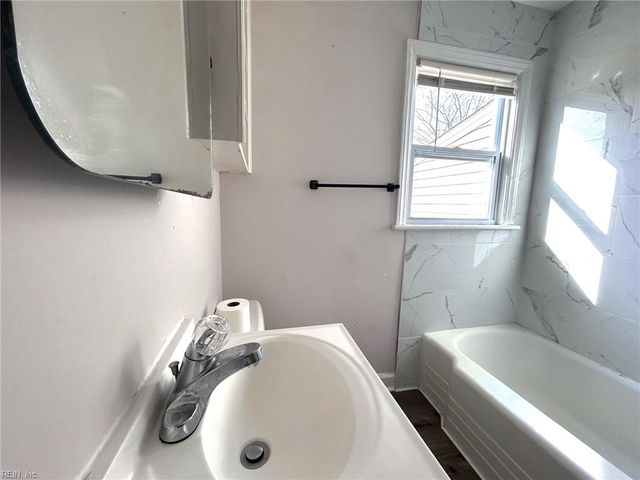 239 Burgoyne RD, Norfolk, VA 23503