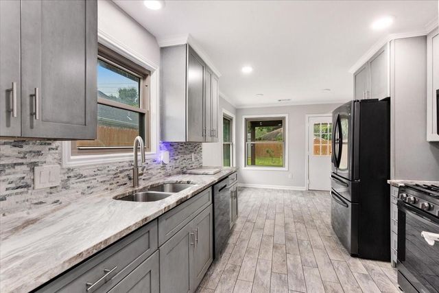 6123 Springhaven Drive, Houston, TX 77396